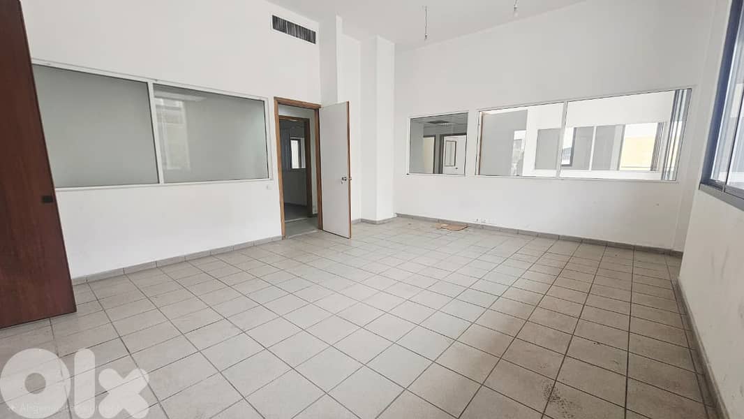 AH-HKL-552 Spacious Office 500 sqm for Rent in Hazmieh 0