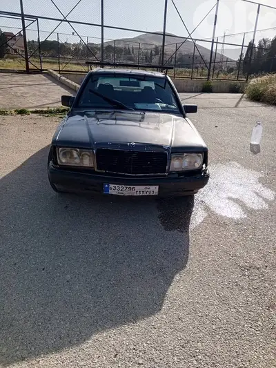 Mercedes-Benz 190 1987