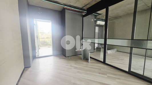 AH-HKL-554 Spacious 550 sqm Office for Rent in Hazmieh