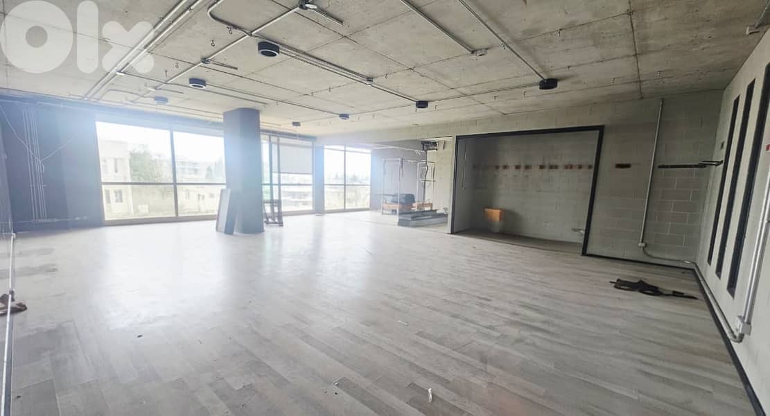 AH-HKL-554 Spacious 550 sqm Office for Rent in Hazmieh 0