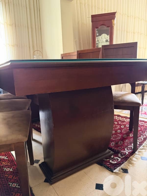Dinning table 0