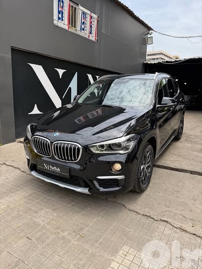 BMW X1 2017 2.5 X Drive Awd Company Source, Like New!