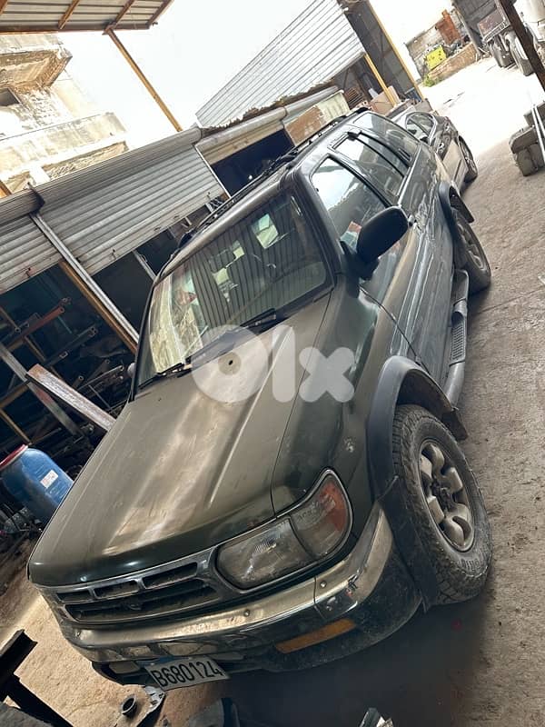 Nissan Pathfinder 1999 0