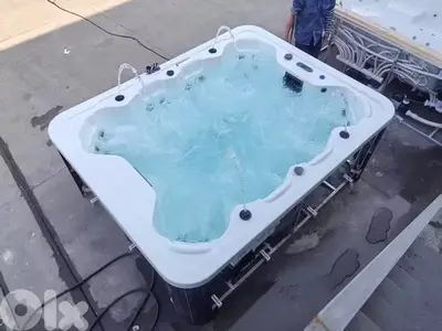 Outdoor jacuzzi