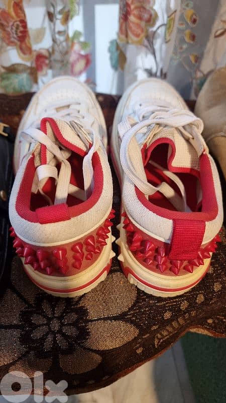 Christian Louboutin 0
