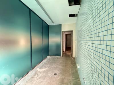 Shop for rent in Mar Mkhael - MQRM008 محل للإيجار في مار مخايل