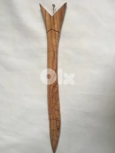 مسبحة سمكة من خشب الأرز رائعة