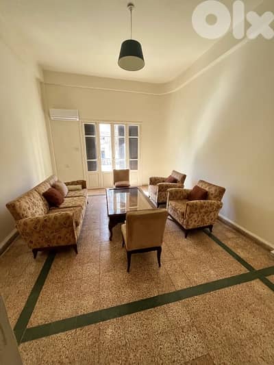 Ashrafieh,3BR for rent,81011914