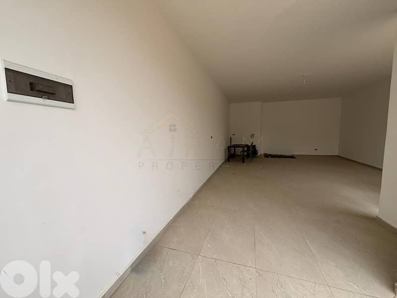 Shop In Ballouneh | 100 sqm 0