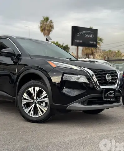Nissan Rogue 2021 clean car fax 131000 mile