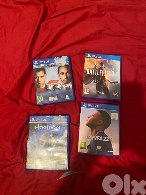 4 playstation cds for 25$ 0
