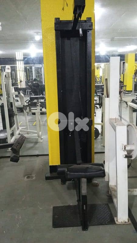 gym equipments 0