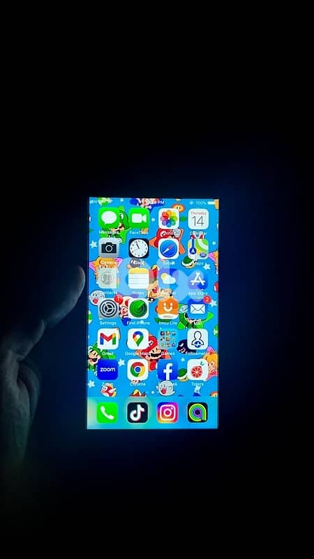 Iphone 6 for sale all original just small crack bottom right of scren 2