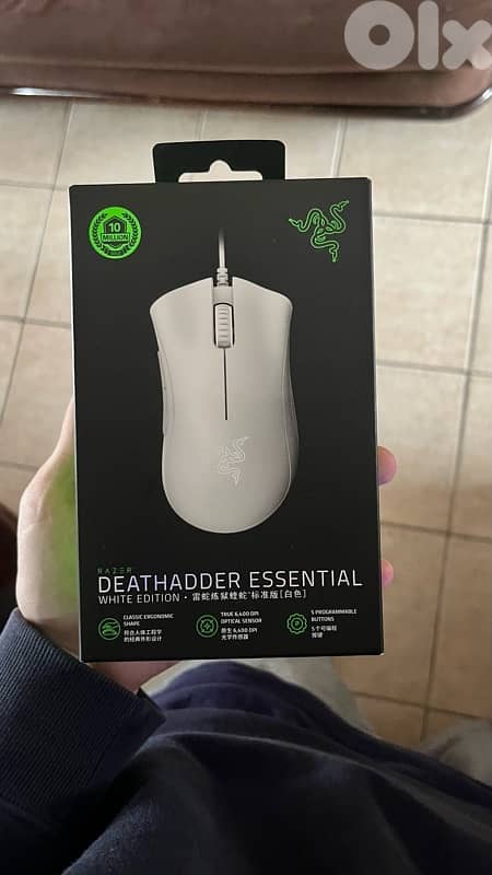 Brand new original RAZOR gaming mouse in WHITE 0