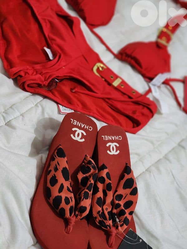 Trendy Bikinis & Swimwear 5
