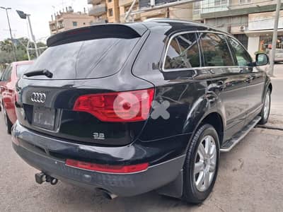 Audi Q7 2007 Quattro full Options  very Clean