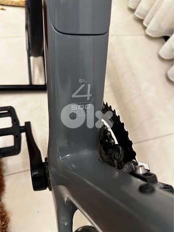 Trek Domane SL 4 Carbon Road Bike – Size 56 2