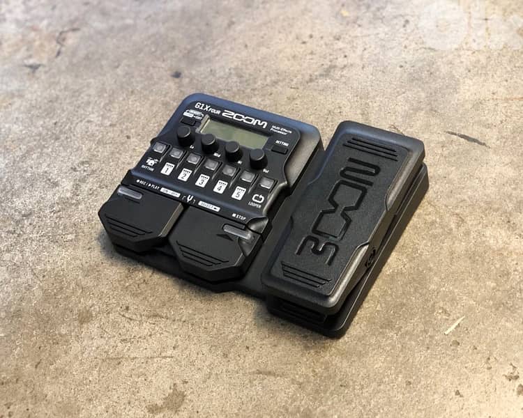 Zoom G1xFour Multieffect guitar pedal 0