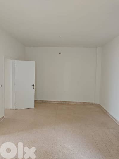 Apartment for rent in Dekwaneh شقة للإيجار في دكوانة