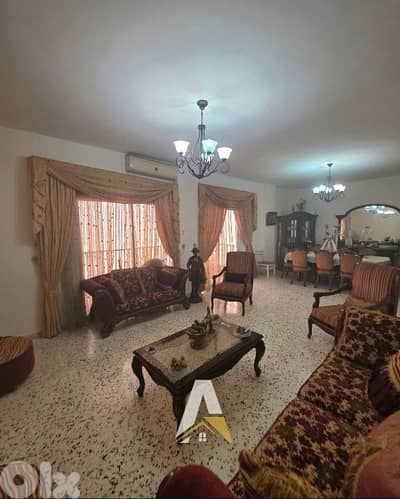 220 SQM Apartment In Dekwaneh, Slav