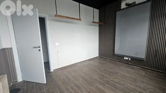 AH-HKL-555 Spacious Office 440 m² for Rent in Furn El Chebbak