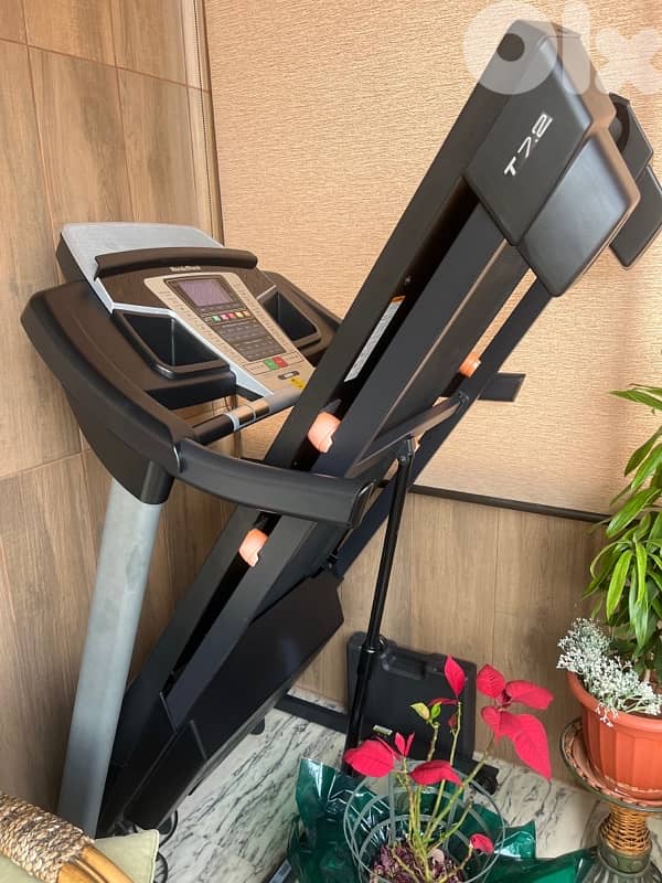 NordicTrack T 7.2 treadmill 0