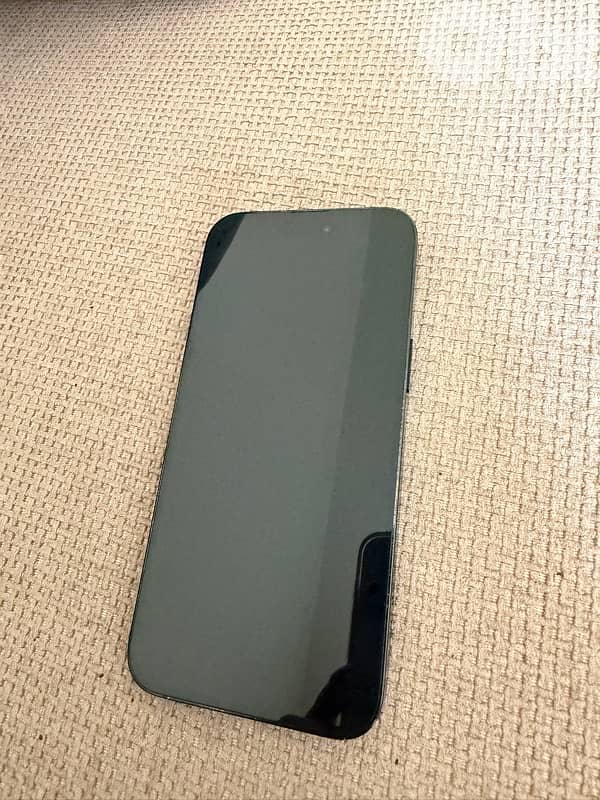 iphone 14pro max + charger 0
