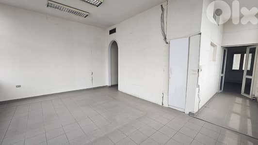 AH-HKL-558 Spacious Office 400 m² for Rent in Sin El Fil