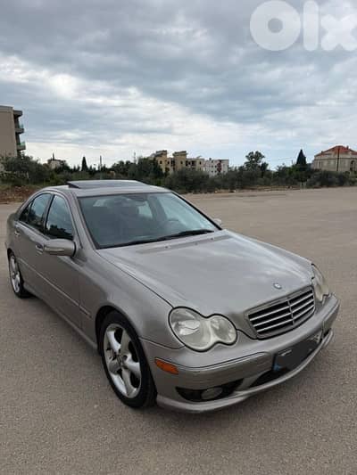 Mercedes-Benz C-Class 2005