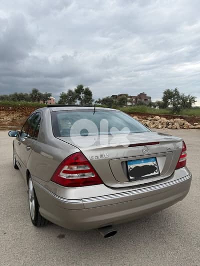 Mercedes-Benz C-Class 2005