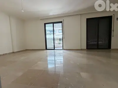 Apartment For Sale in Zarifشقة للبيع في الظريف