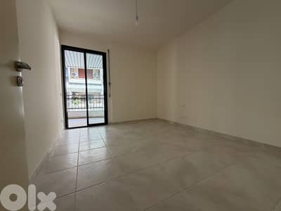 Apartment For Sale in Zarifشقة للبيع في الظريف