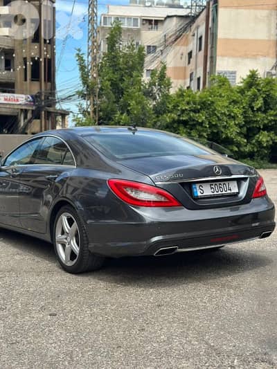 Mercedes-Benz CLS-Class 2012