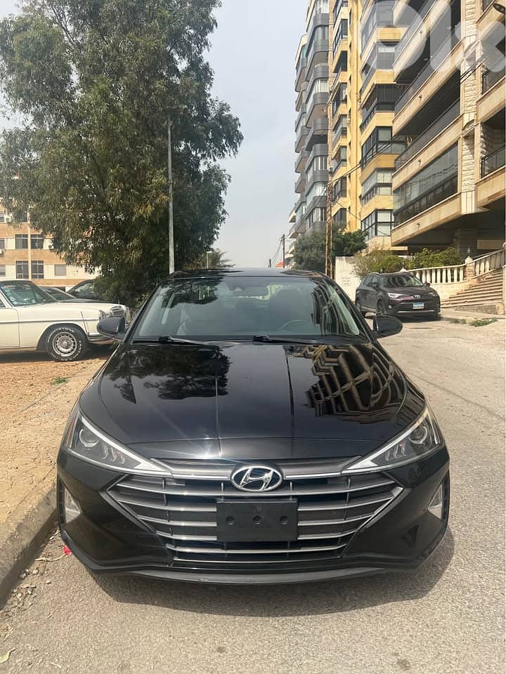 Hyundai Elantra 2019 0