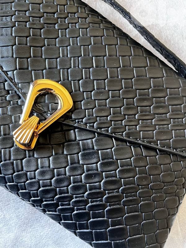 NEW BLACK CLUTCH-CROSS 9