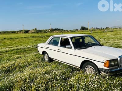 مرسيدس بنز  200 سريس 1977