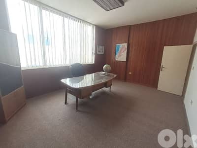 Office Space for Rent in Furn El Chebbak