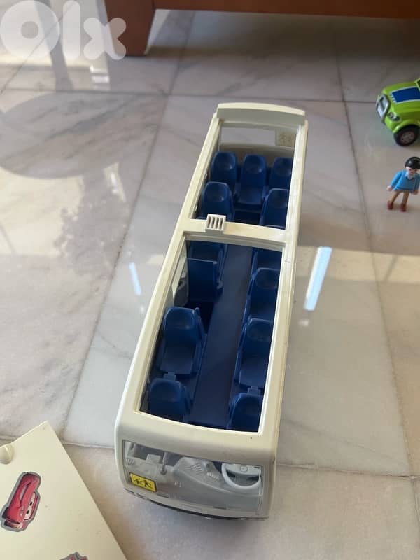 playmobil bus and car 1
