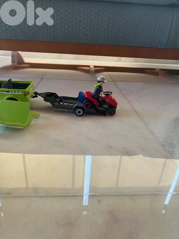playmobil bus and car 6