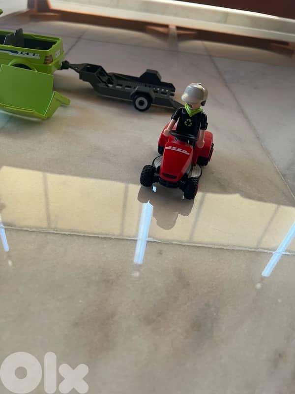 playmobil bus and car 7