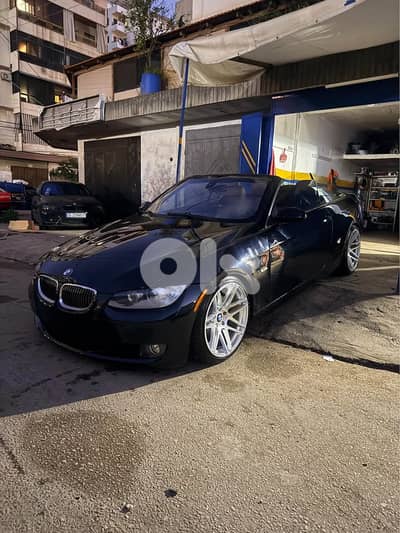 BMW  E93  3-Series 2008