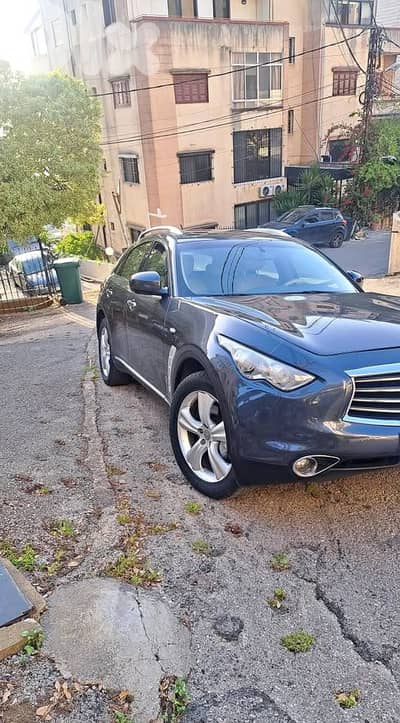 Infiniti Fx series 2010