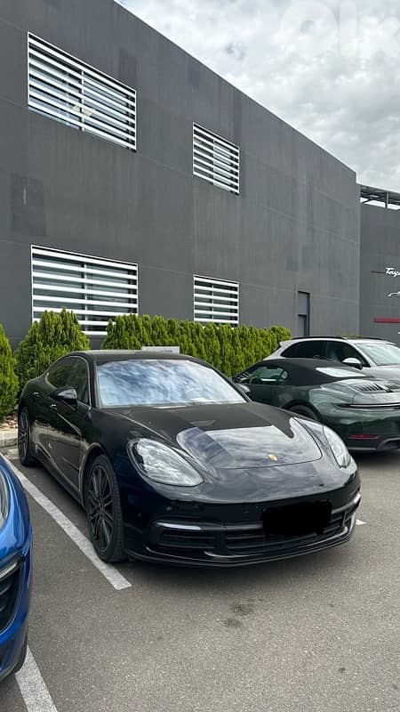 Porsche Panamera 4S 2017 0