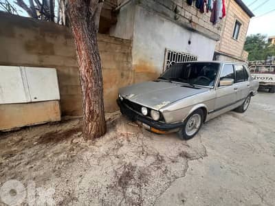 BMW 5-Series 1983