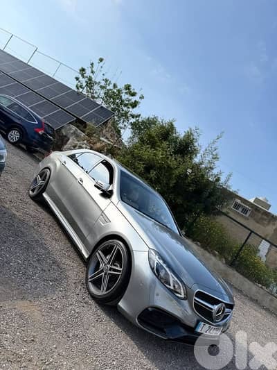 Mercedes-Benz E-Class 2011