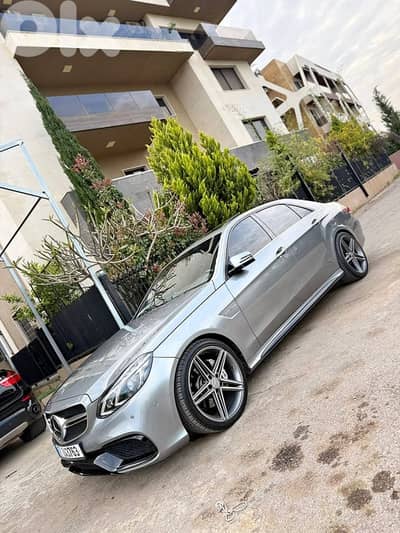 Mercedes-Benz E-Class 2011