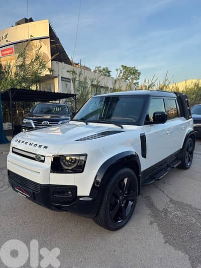 Land Rover Defender 2024