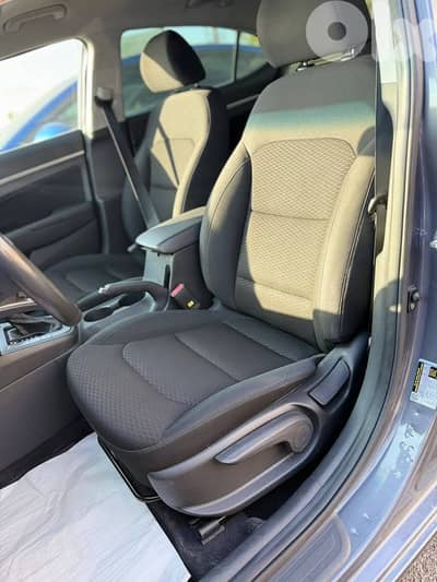 Hyundai Elantra 2019