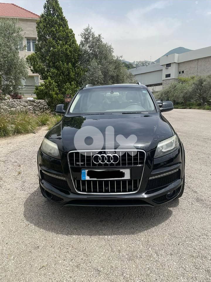 Audi Q7 2015 0