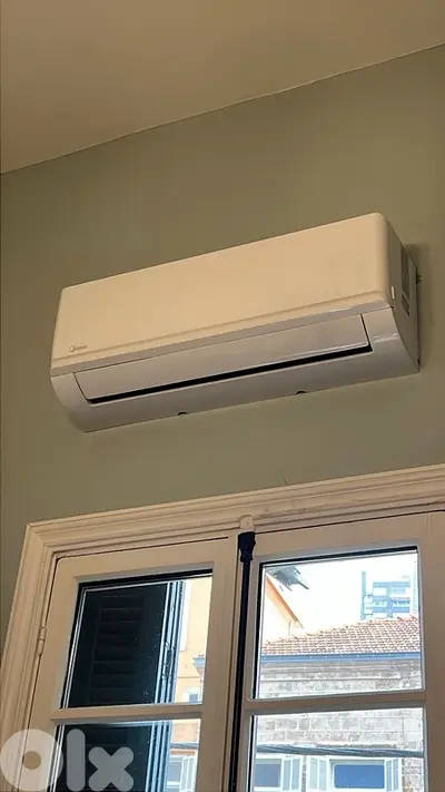 MIDEA AC 12000 btu like new